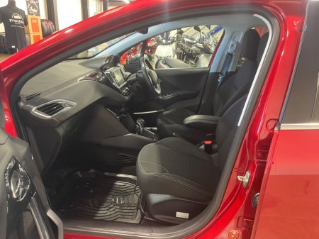 2017 Peugeot 208 - photo 11