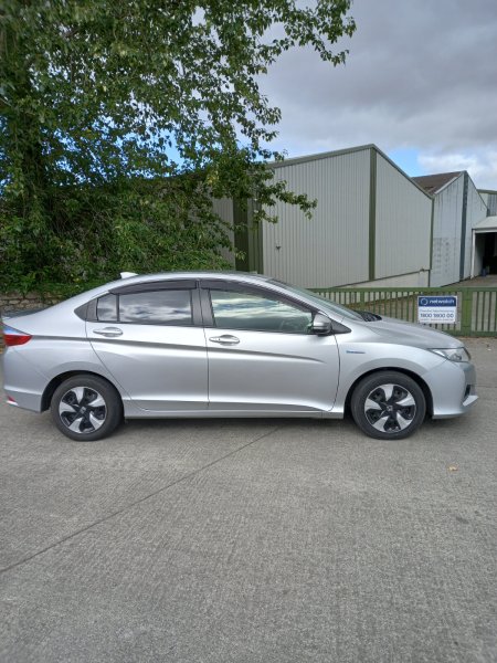 2016 Honda Grace - photo 9
