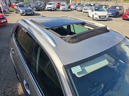 2017 Volkswagen Tiguan - photo 5