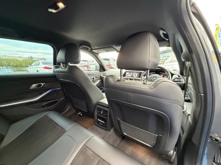 2021 BMW 3-Series - photo 39