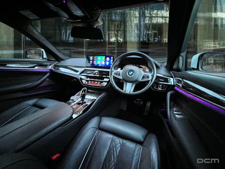 2021 BMW 5-Series - photo 10