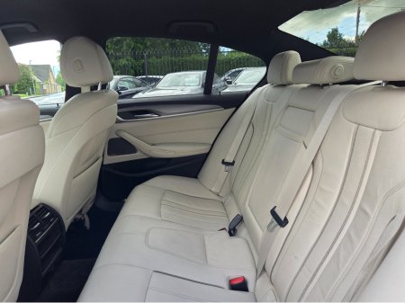 2019 BMW 5-Series - photo 12