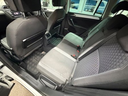 2017 Volkswagen Tiguan - photo 28