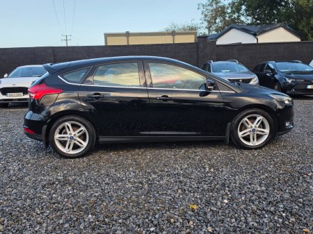 2017 Ford Focus - photo 11