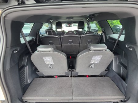 2018 Peugeot 5008 - photo 23