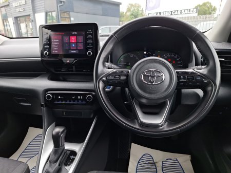2023 Toyota Yaris - photo 23