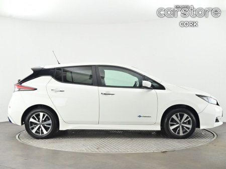 2020 Nissan Leaf - photo 2