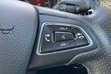 2017 Ford Focus - photo 33