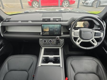 2025 Land Rover Defender - photo 9