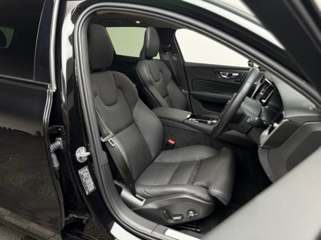 2025 Volvo V60 - photo 11