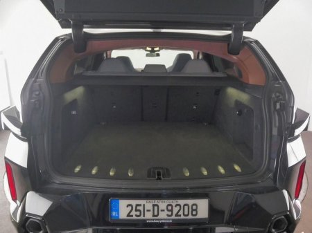 2025 BMW XM - photo 13