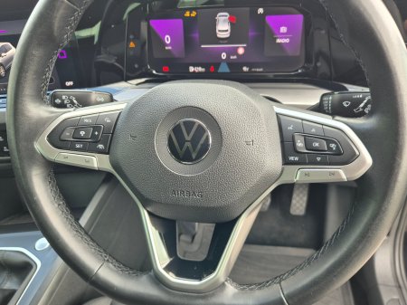 2021 Volkswagen Golf - photo 8