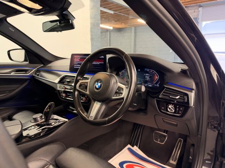 2021 BMW 5-Series - photo 10