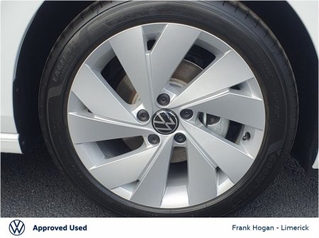 2027 Volkswagen Golf - photo 9