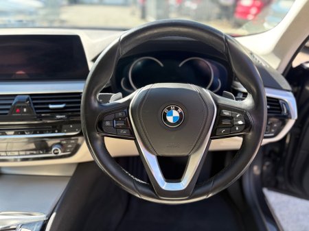 2018 BMW 5-Series - photo 16