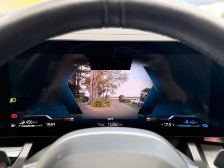 2025 BMW 5-Series - photo 22