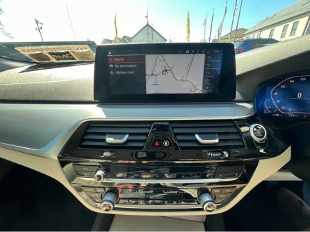 2020 BMW 5-Series - photo 30