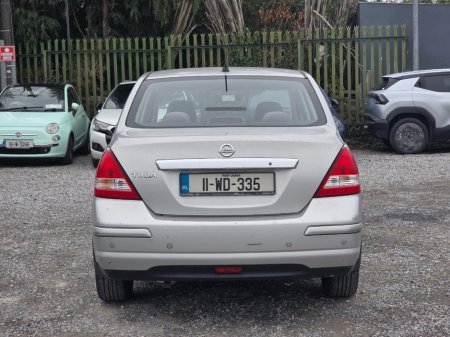 2011 Nissan Tiida - photo 6