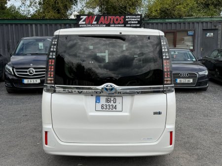 2016 Toyota Voxy - photo 9
