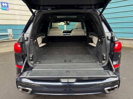 2021 BMW X7 - photo 9