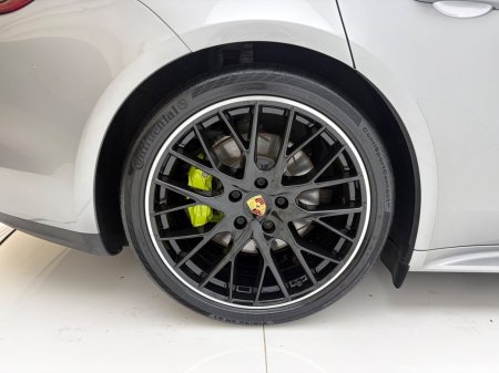 2018 Porsche Panamera - photo 12