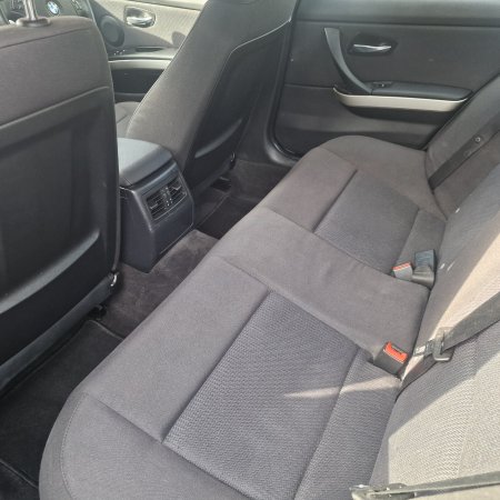 2010 BMW 3-Series - photo 9