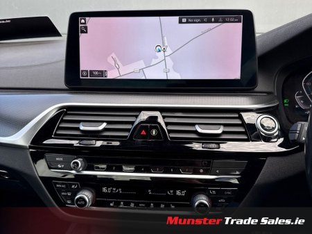 2023 BMW 5-Series - photo 15