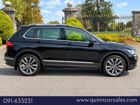2023 Volkswagen Tiguan - photo 2