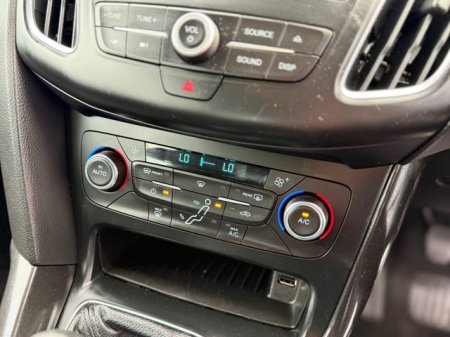2017 Ford Focus - photo 12