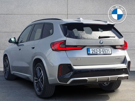 2025 BMW iX1 - photo 2