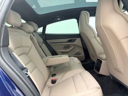 2020 Porsche Taycan - photo 21