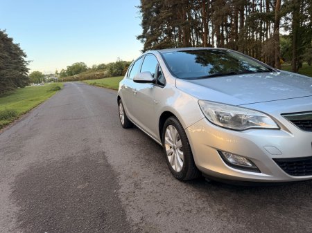 2011 Opel Astra - photo 37