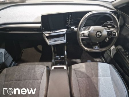 2024 Renault Megane E-Tech - photo 2