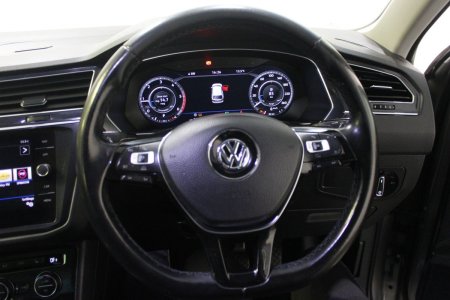 2018 Volkswagen Tiguan - photo 24