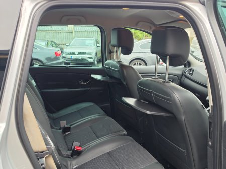 2014 Renault Scenic - photo 15