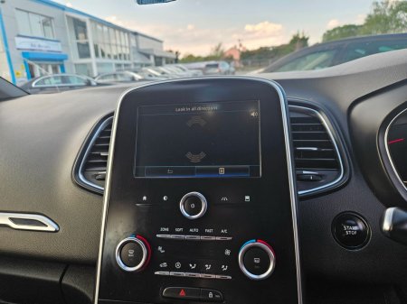 2017 Renault Scenic - photo 12