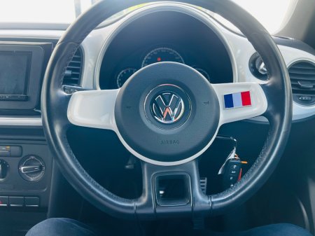 2013 Volkswagen Beetle - photo 16