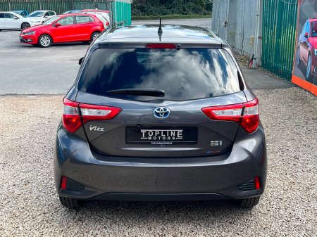 2018 Toyota Vitz - photo 6
