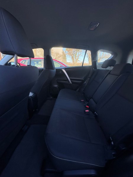 2016 Toyota RAV4 - photo 16