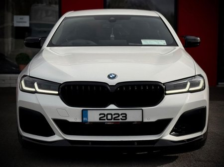 2023 BMW 5-Series - photo 2