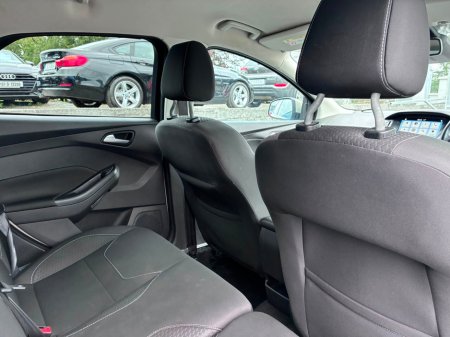 2017 Ford Focus - photo 6