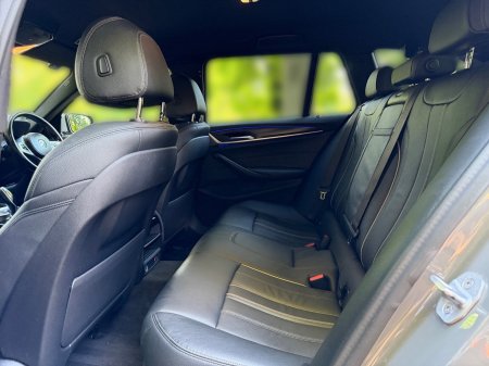 2021 BMW 5-Series - photo 14