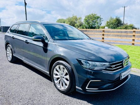 2020 Volkswagen Passat - photo 3