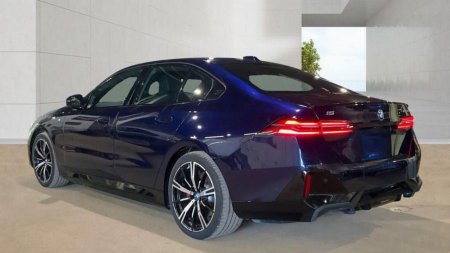 2024 BMW i5 - photo 3