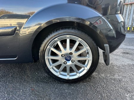2008 Ford Fiesta - photo 18