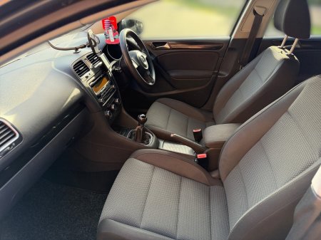 2010 Volkswagen Golf - photo 14