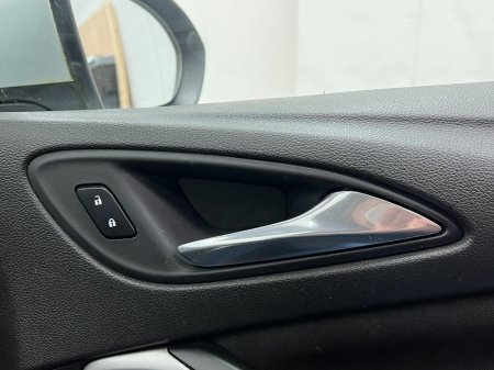 2017 Vauxhall Astra - photo 33