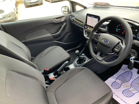 2022 Ford Fiesta - photo 13