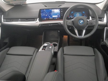 2026 BMW iX1 - photo 4