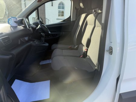 2019 Peugeot Partner - photo 12